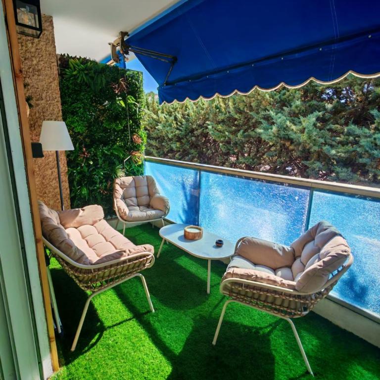 Appartement Le Cap situé a 300 m plage La Faviere Bormes Les Mimosas - One-Bedroom Apartment with Terrace - 12