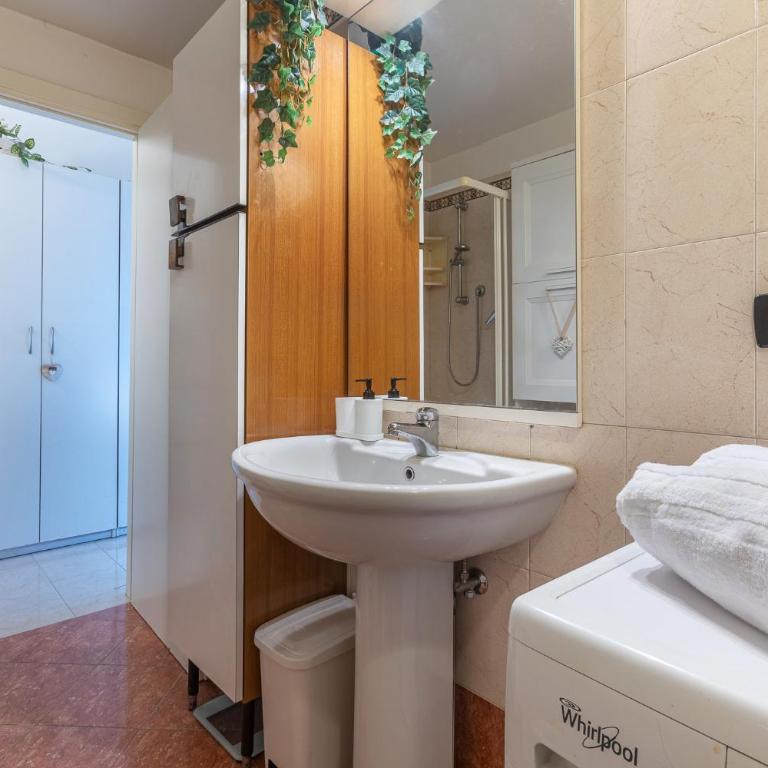 GuestHost - Cozy studio in Bolognina - Monolocale con Divano-Letto - 13