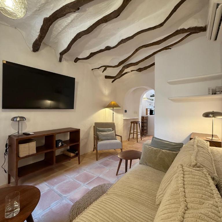 Charming Historic Townhouse with a Patio and Private Terrace in Mojácar Pueblo - Two-Bedroom House - 17