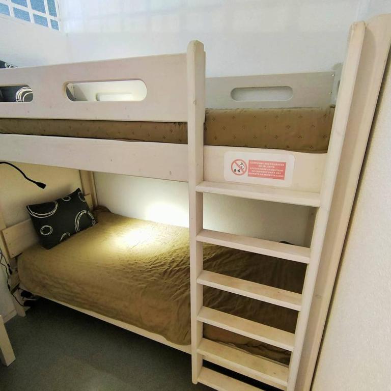 Appartement 2 pièces pour 5 pers avec piscine et parking face à la mer - FR-1-696-130 - Appartement - 6