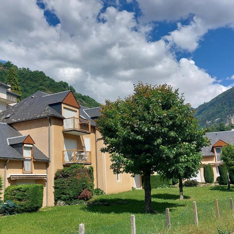 Appartement 2pers, superbe vue montagne, exposé sud, Résidence très calme, parking, 5mns à pied du centre - Appartement 1 Chambre - 20