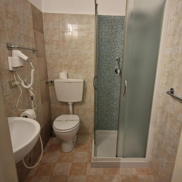 Hotel Genzianella - Camera Tripla con Bagno Privato - 4