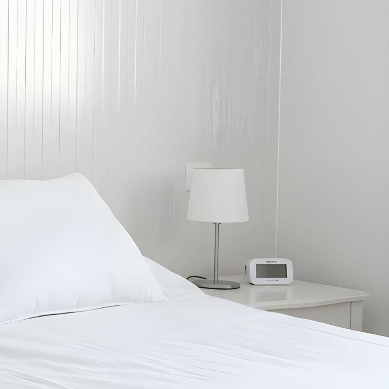 Casa con jardin y piscina con horario privada WiFi y aire acondicionado - Maison de Vacances - 22