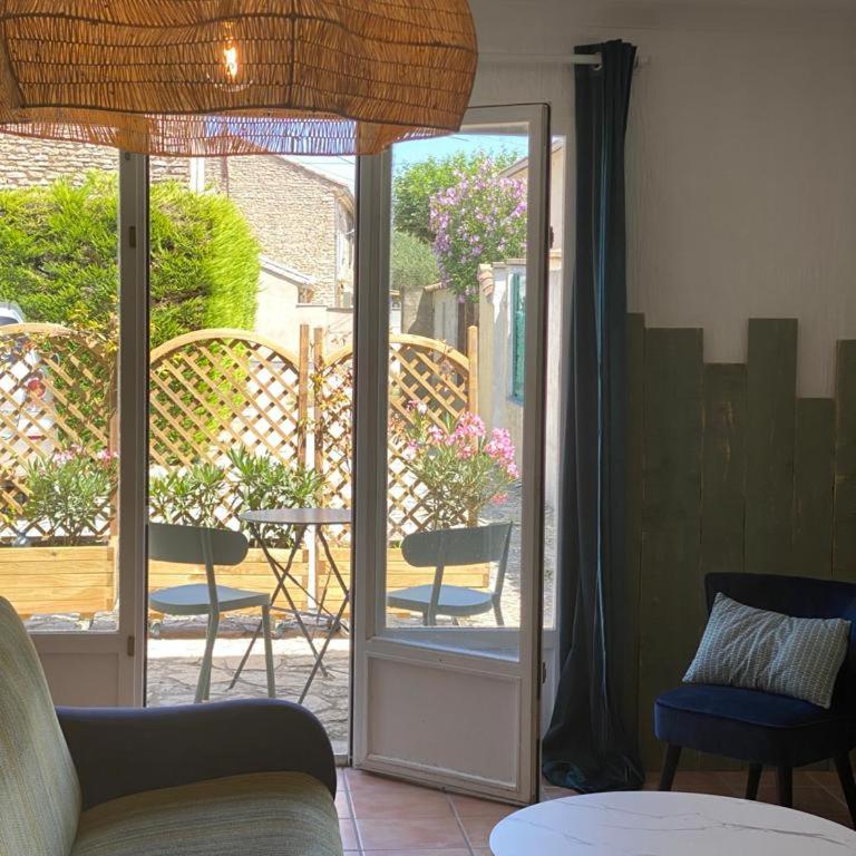 Jolie maison de ville, parking et jardin privés - Casa con 2 Camere da Letto - 23