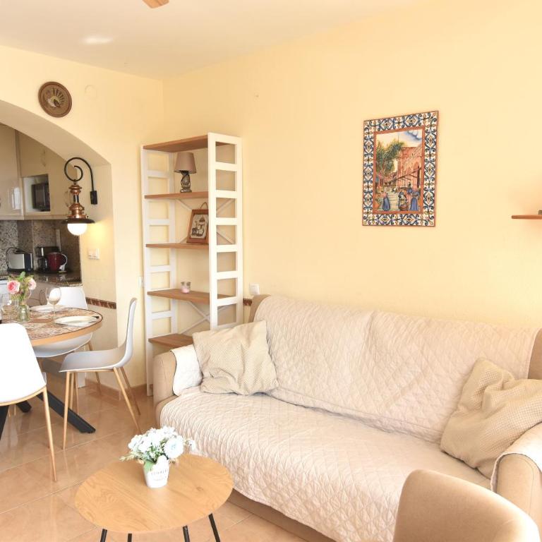 RNET - IR Studios TR 02 21 - One-Bedroom Apartment - 11