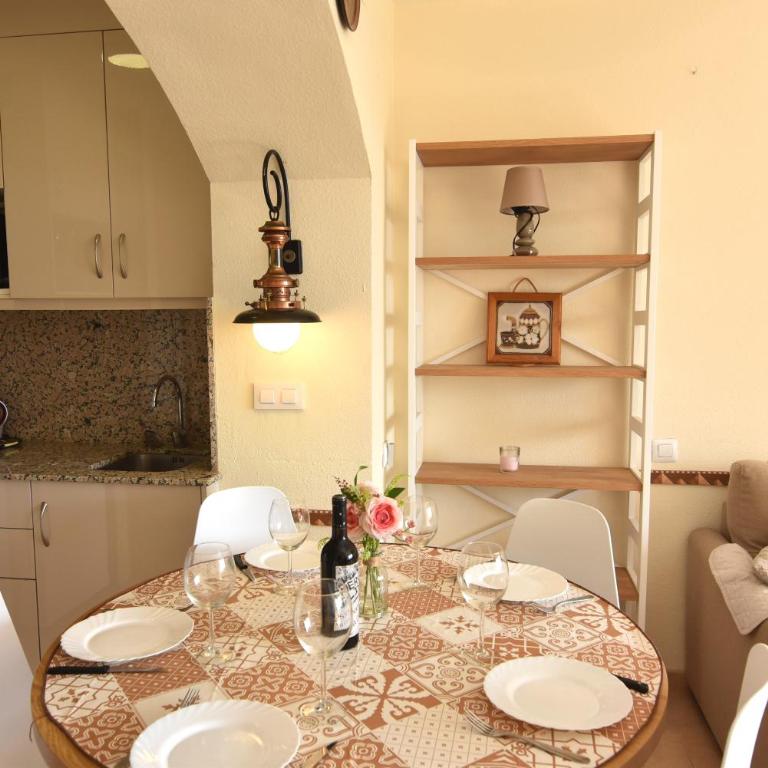 RNET - IR Studios TR 02 21 - One-Bedroom Apartment - 13