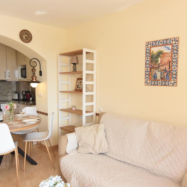 RNET - IR Studios TR 02 21 - One-Bedroom Apartment - 8