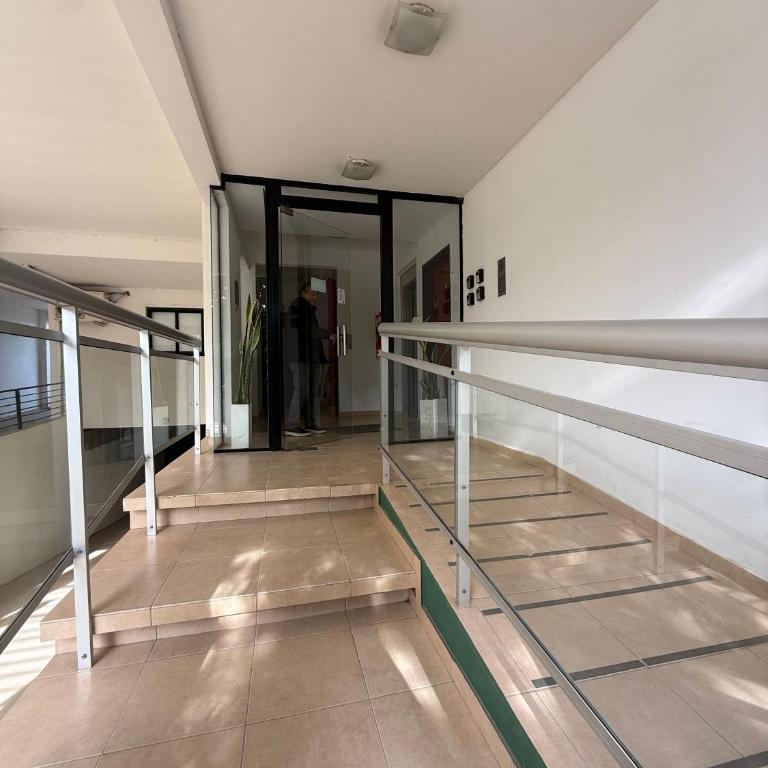 Dpto Cómodo con Vista al Rio - Apartamento de 1 dormitorio - 4