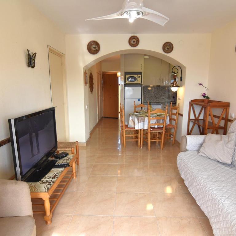 RNET - IR Studios TR 02 21 - One-Bedroom Apartment - 21