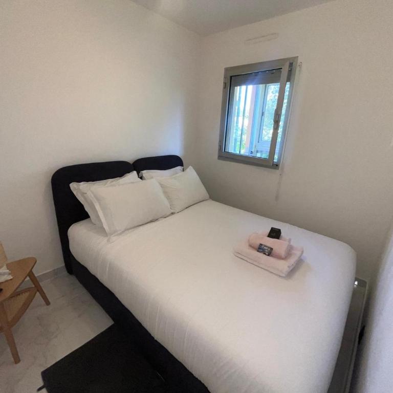 Les Jardins, Golfe-Juan - One-Bedroom Apartment - 12