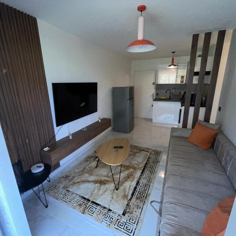 Les Jardins, Golfe-Juan - One-Bedroom Apartment - 1