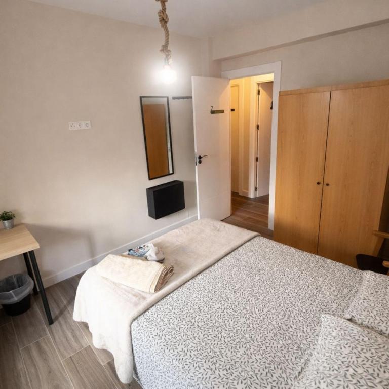 Private Room in Modern Madrid Apartment - Double or Twin Room - 5