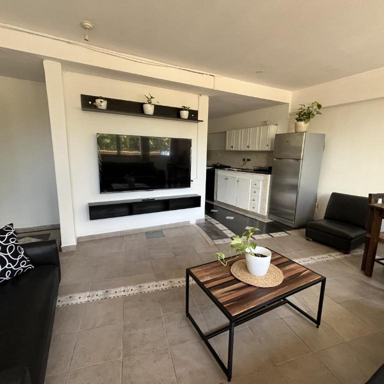 Departamento frente a Plaza 9 de Julio Posadas - One-Bedroom Apartment with City View - 2