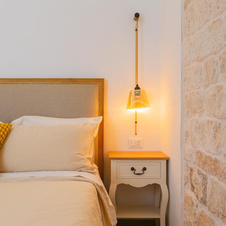 Dimora Giulia - Designer Townhouse with Balcony - Two-Bedroom House - 3