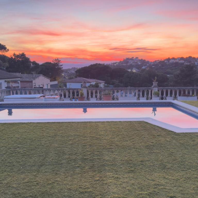 Villa del Lago Lloret Private Pool & Garden - Casa de 4 dormitorios - 1