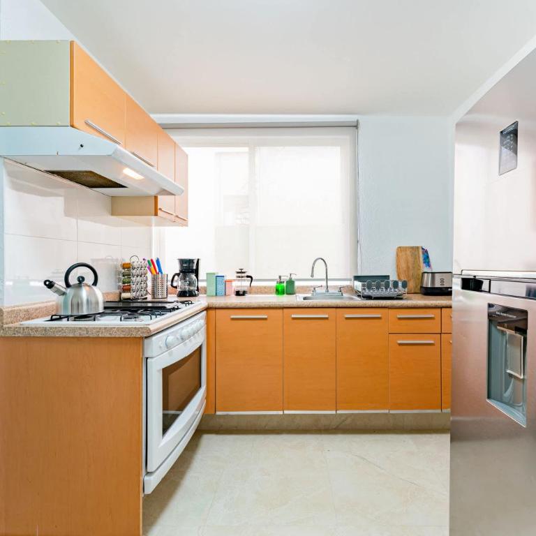 NEW Exciting Roma Condo Parque Mexico 550m Walk - Apartment - 13
