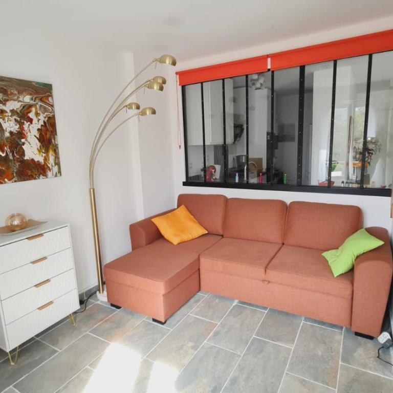 Bandol-appart lumineux-rénové-proche gare et port - Two-Bedroom Apartment - 9