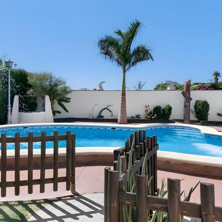 Casa con piscina compartida en Conil de la Frontera - Appartamento - 4