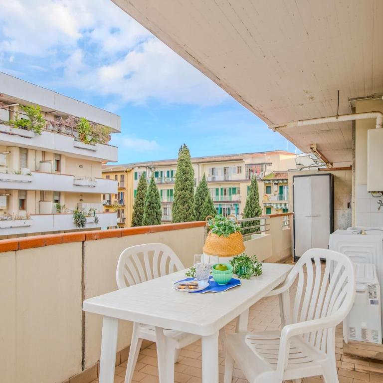 NH - Florence Vanni Pink Paradise - One-Bedroom Apartment - 18