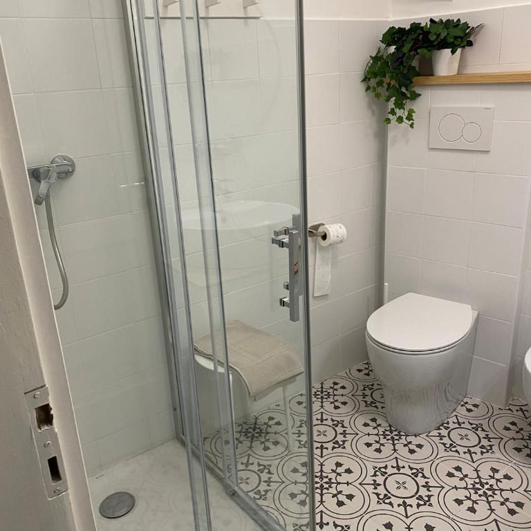 Cozy Assisi - Two-Bedroom Apartment - 40