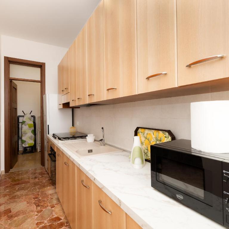 Suite Mediterranea con Idromassaggio Privato e Dehors a 100mt dal Mare - Appartamento con 2 Camere da Letto - 15