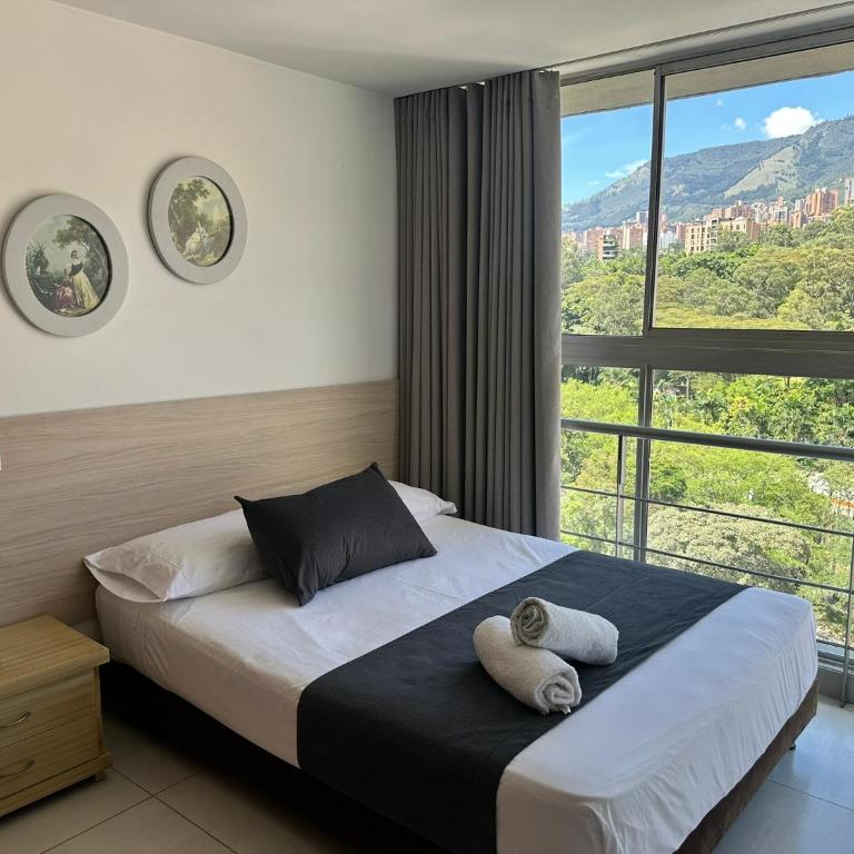 Amoblados Medellin Poblado - Apartamento Dúplex - 1