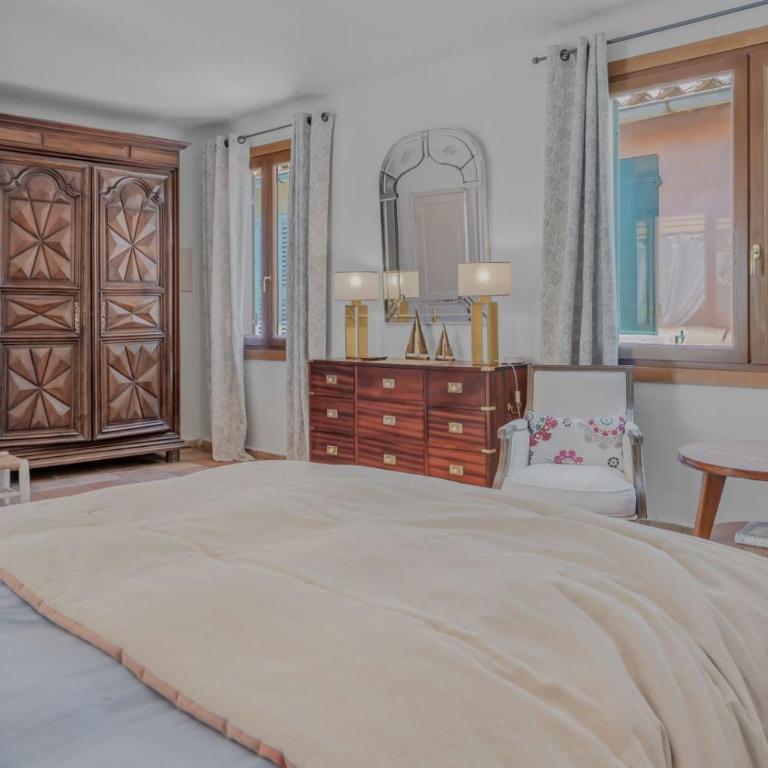 Maison Magdeleine - Maison 2 Chambres avec Piscine Privée - 10
