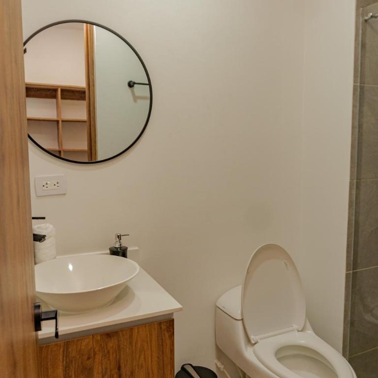 Cerritos Premium Tower & Mall - Deluxe Quadruple Room - 9