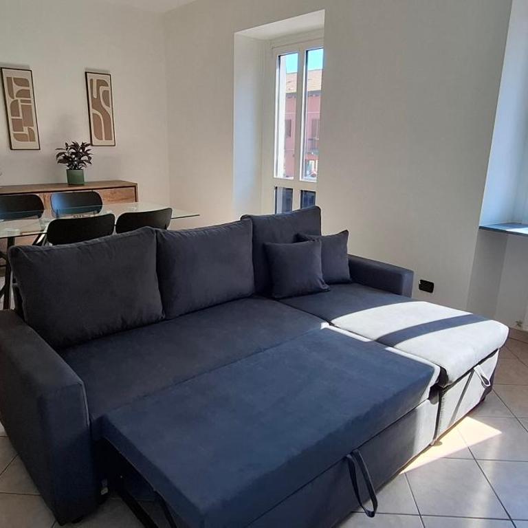 A 5 minuti a piedi dal lago maggiore e dalla stazione casArona - Appartamento con 2 Camere da Letto - 8
