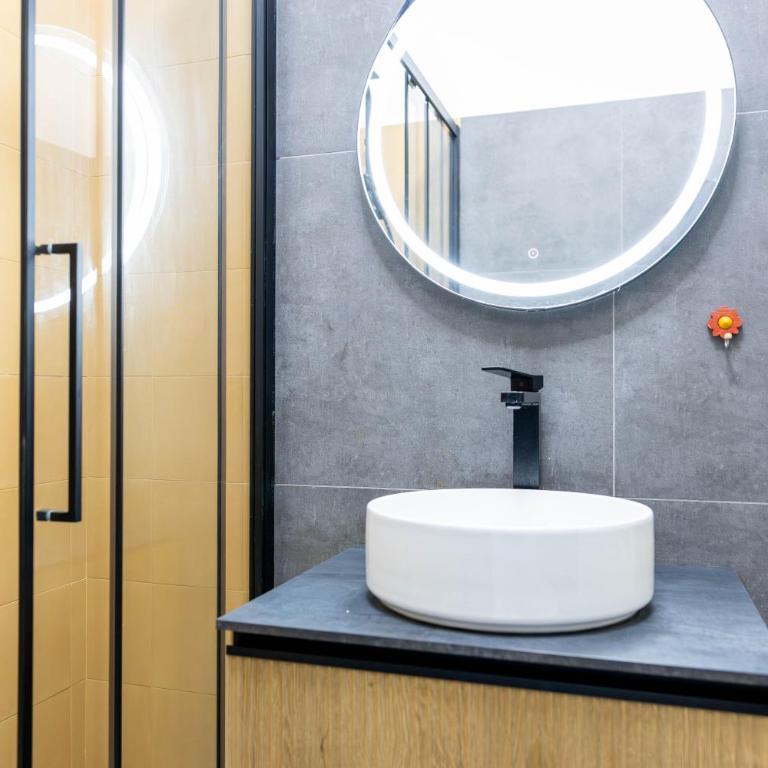 Pasubio Urban Suites - Appartamento con 1 Camera da Letto e Balcone - 25