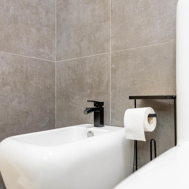 Pasubio Urban Suites - Appartamento con 1 Camera da Letto e Balcone - 26