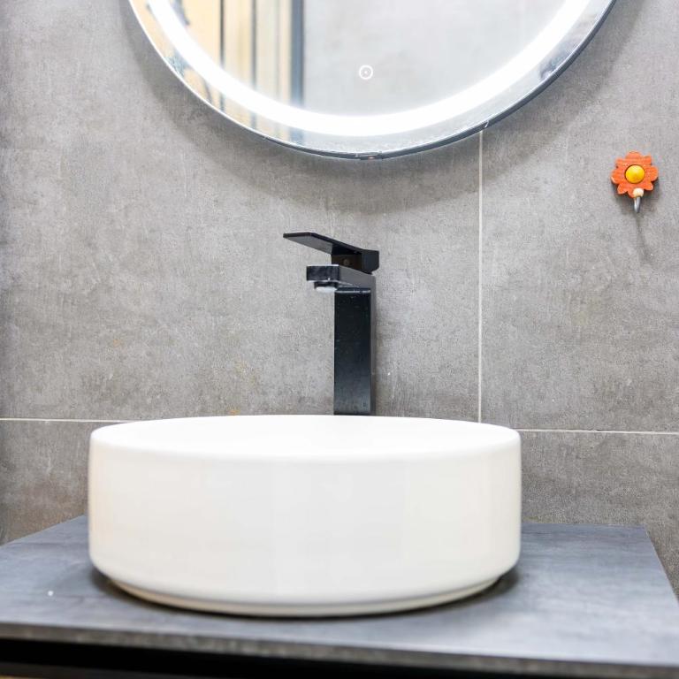 Pasubio Urban Suites - Appartamento con 1 Camera da Letto e Balcone - 35