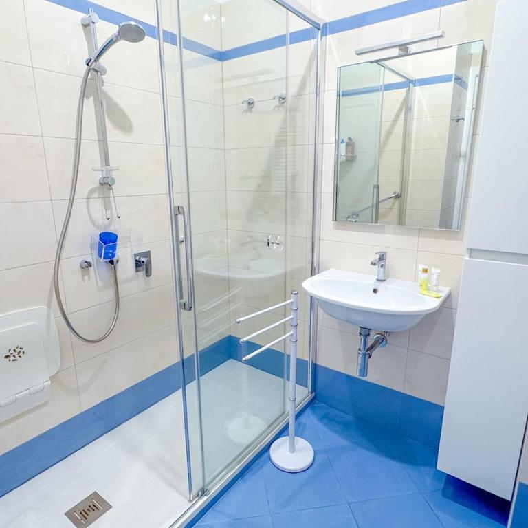 VELARIS - 2 Balconi & Relax a 10 Min dal Mare - Appartamento con 2 Camere da Letto - 19