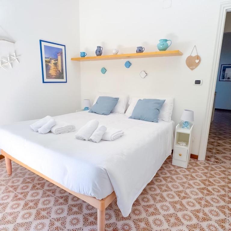 VELARIS - 2 Balconi & Relax a 10 Min dal Mare - Appartamento con 2 Camere da Letto - 15