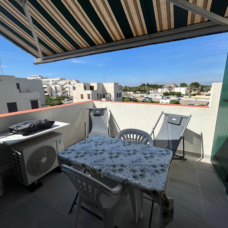 Appartement climatisé sur la plage entre Mer et Canigou Terrasse - Parking - One-Bedroom Apartment - 4