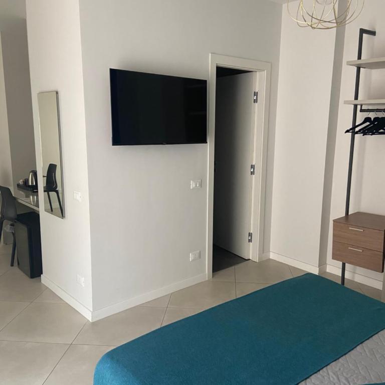 Maqueda Suites - Suite King con Balcone - 3