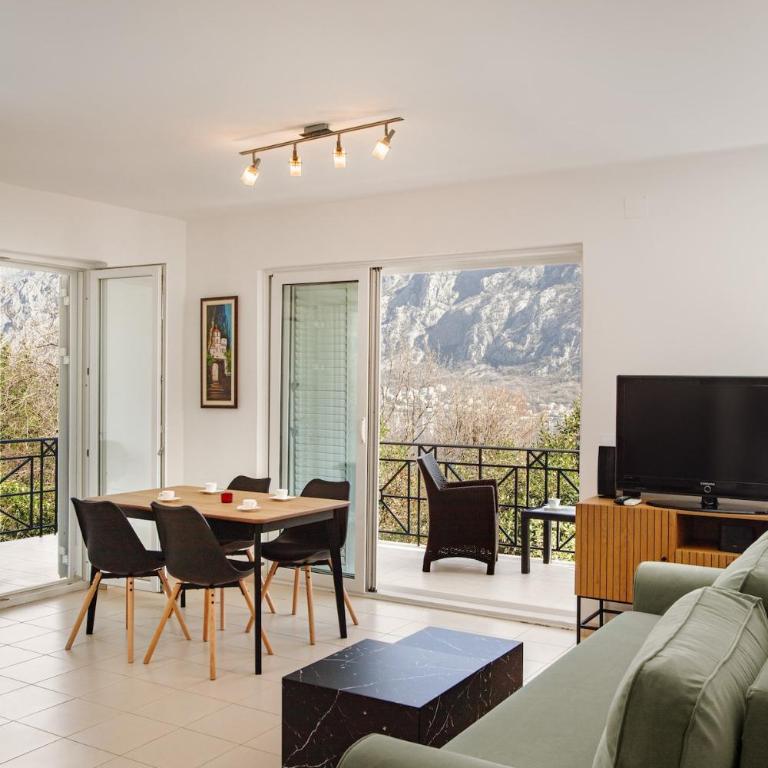 Newly refurbished 2 bd with sea views - Apartman sa 2 Spavaće Sobe - 22