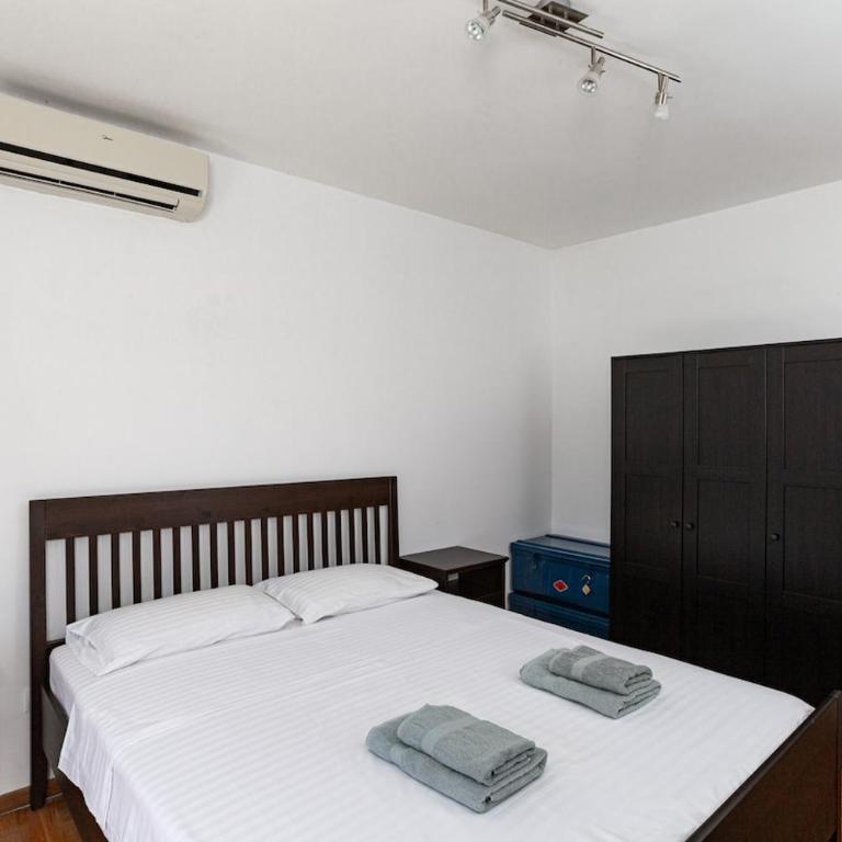 Newly refurbished 2 bd with sea views - Apartman sa 2 Spavaće Sobe - 32