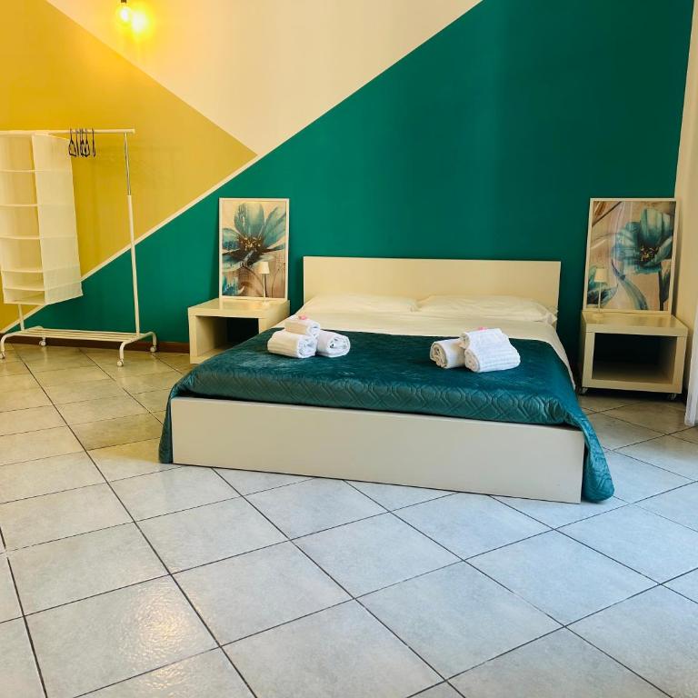 La Dolce Vita Catania - Family Room with Private Bathroom - 3