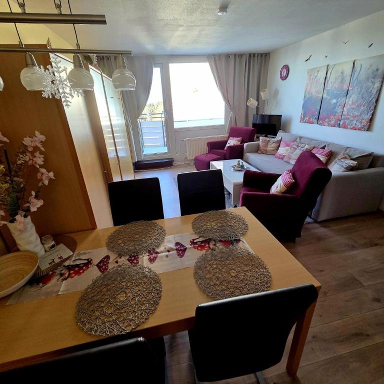 Familienwohnung Sonnenschein mit Hallenbad, Sauna & activCARD - Apartment - 56