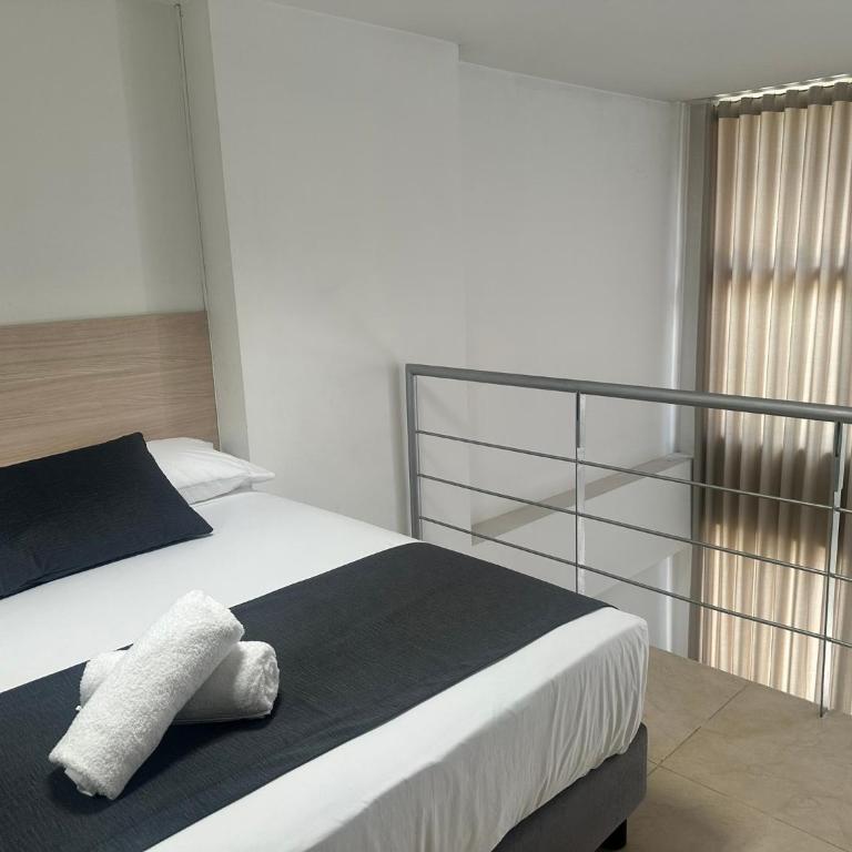 Amoblados Medellin Poblado - Apartamento con vistas a las montañas - 6