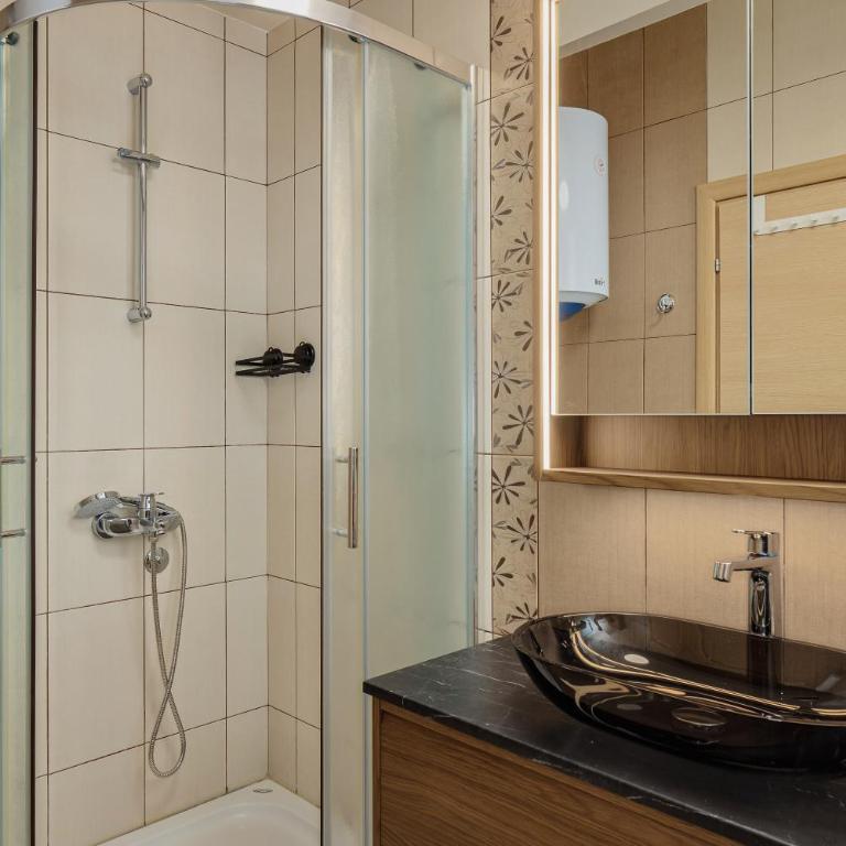 Symphony of the Kotor Bay Sea - Apartment mit 2 Schlafzimmern und Meerblick - 19