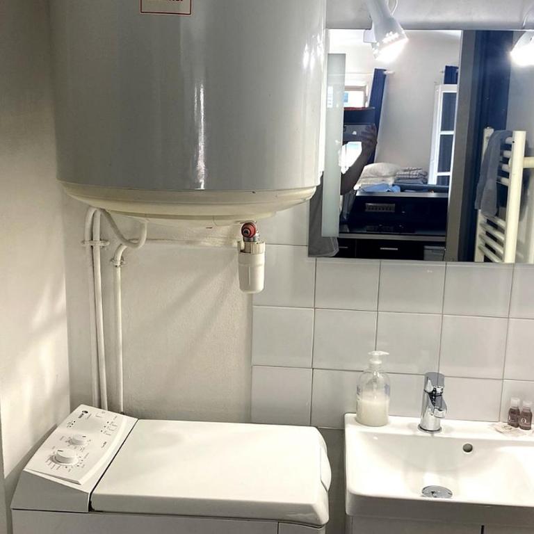 Le Cocon d'Avignon - T2 Duplex 40m2 - Centre historique Intra muros- WIFI CLIMATISATION - Appartement 1 Chambre - 3