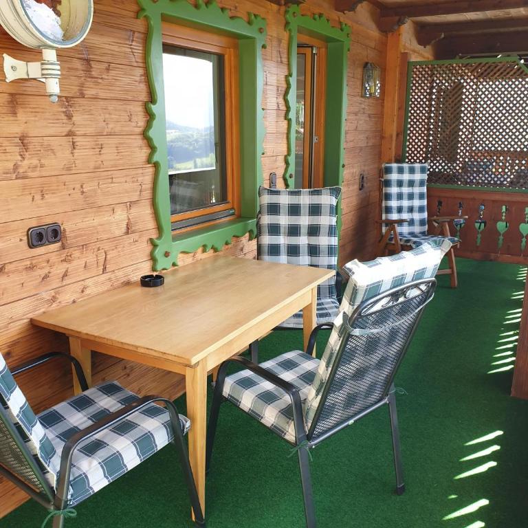 Gästehaus Sägfeiler - Apartment mit 1 Schlafzimmer und Balkon - 4