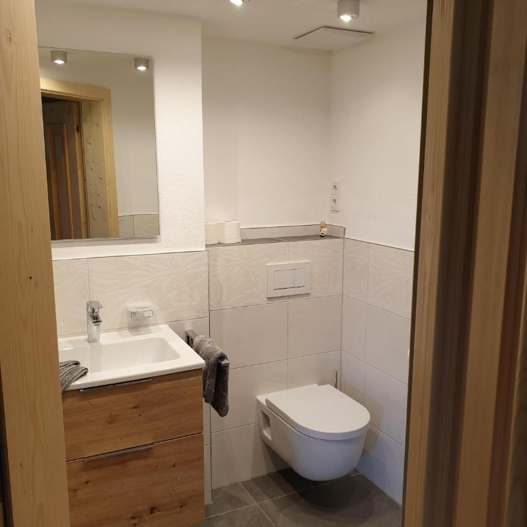 Gästehaus Sägfeiler - Apartment mit 1 Schlafzimmer und Balkon - 5