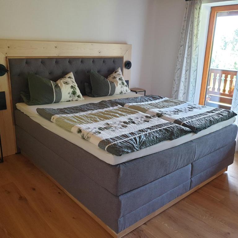 Gästehaus Sägfeiler - Apartment mit 1 Schlafzimmer und Balkon - 10