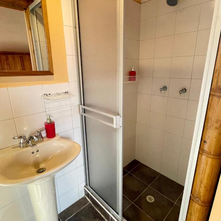 Hostal Tralala Salento - Double Room with Private Bathroom - 2