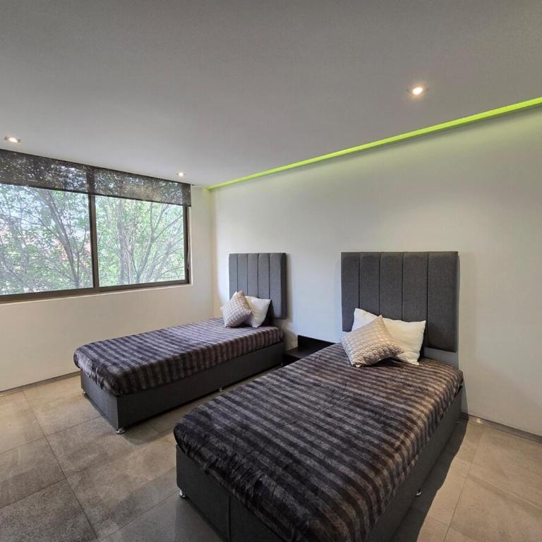 Luxurious, modern, and centrally located Minimalist house - Casa de 4 dormitorios - 10