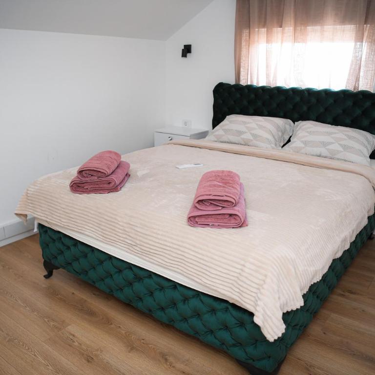 Apartmani LA CASA - Two-Bedroom Apartment - 1