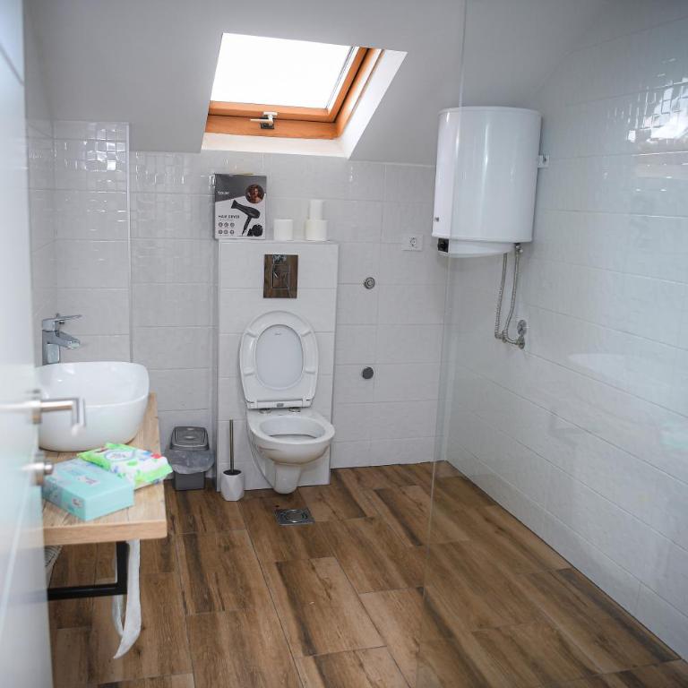 Apartmani LA CASA - Two-Bedroom Apartment - 8